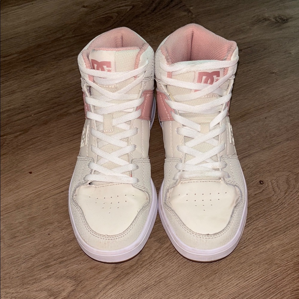 DC Women's Sneakers - Soft Pink and Cream